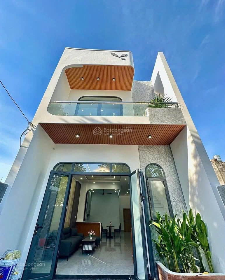 Bán nhà lầu phước tân ngay cổng 11  đã hoàn công chỉ 650tr sở hữu ngay