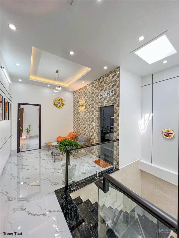 Chủ giảm 200 triệu cho căn nhà lầu ngay cuối đường đồng khởi
