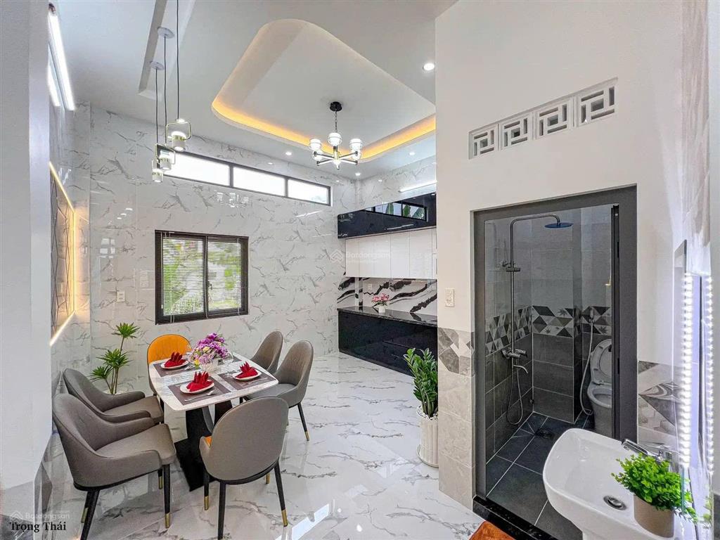Chủ giảm 200 triệu cho căn nhà lầu ngay cuối đường đồng khởi
