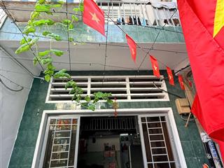 Bán nhà hẻm cách mạng tháng 8, p 10. q 3, 2 lầu, giá 4.2 tỷ