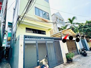 Cần bán gấp nhà hẻm rộng 5m,, 2 mặt tiền, 4,5x10=3 tầng, giá, 8,5 tỷ, lý chính thắng, q3