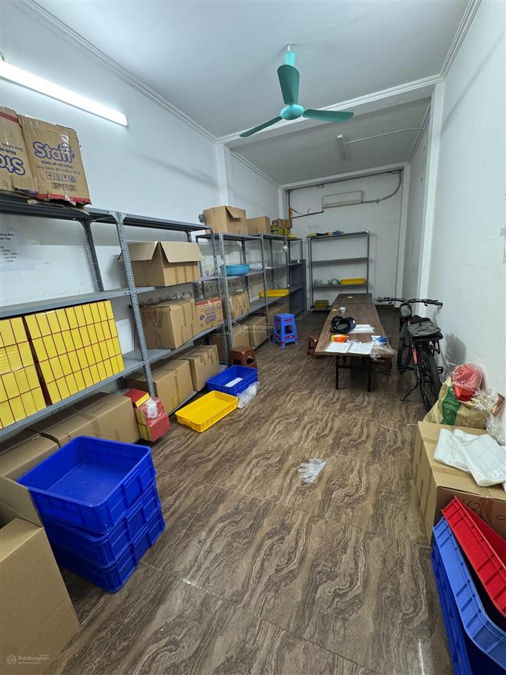 Chính chủ cần bán nhà riêng 4 tầng phố nguyễn sơn, dt 71,4m², xe tải 2 tấn đỗ cửa