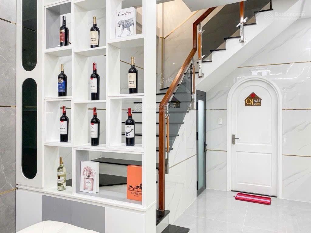 Bán nhà mới đầy đủ nội thất đường ông ích khiêm phường 13 quận 11