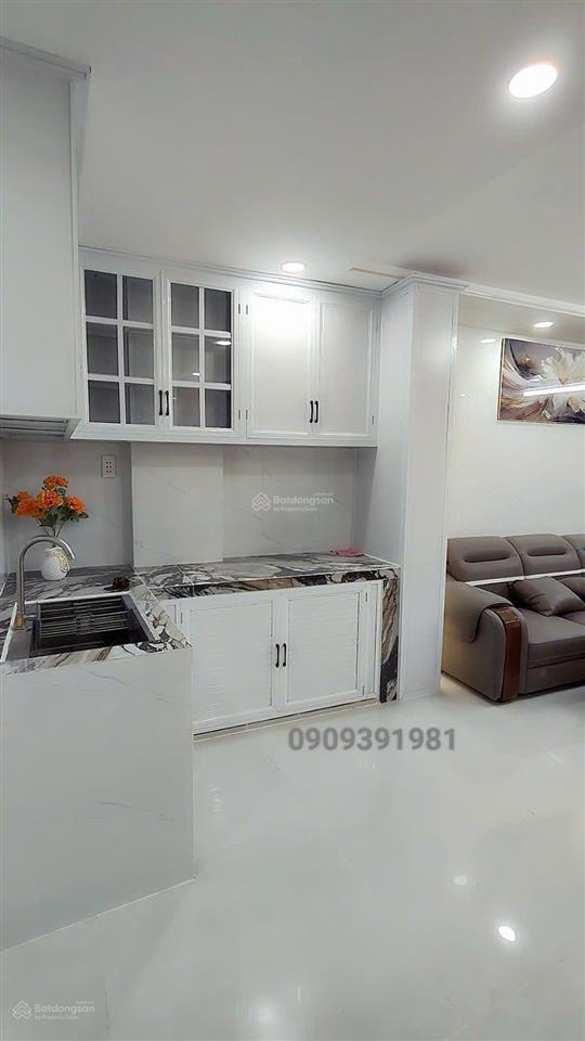 Bán nhà 2 tầng btct đường lạc long quân phường 3 quận 11