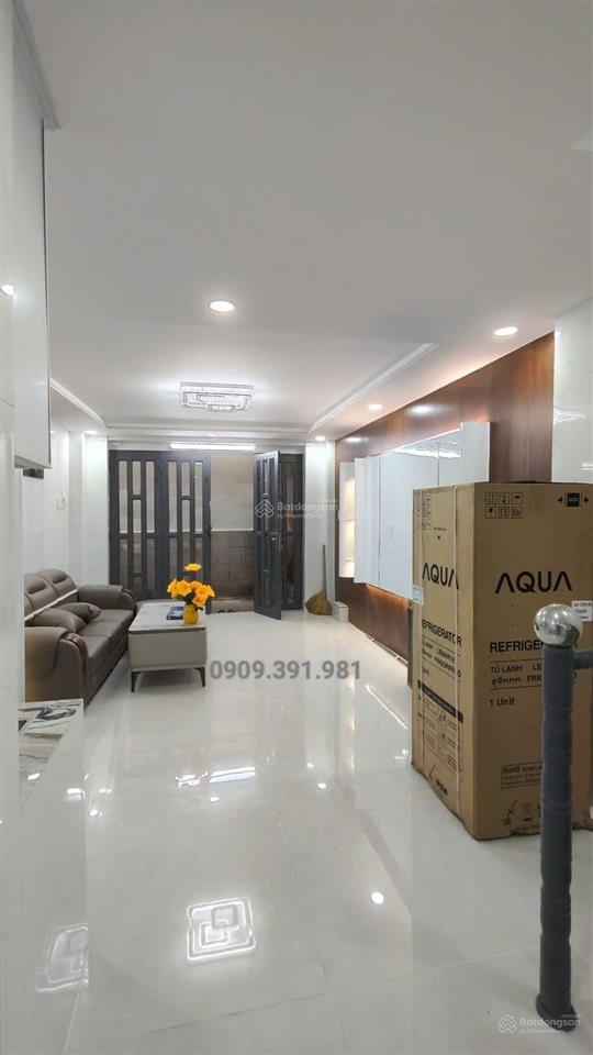 Bán nhà 2 tầng btct đường lạc long quân phường 3 quận 11