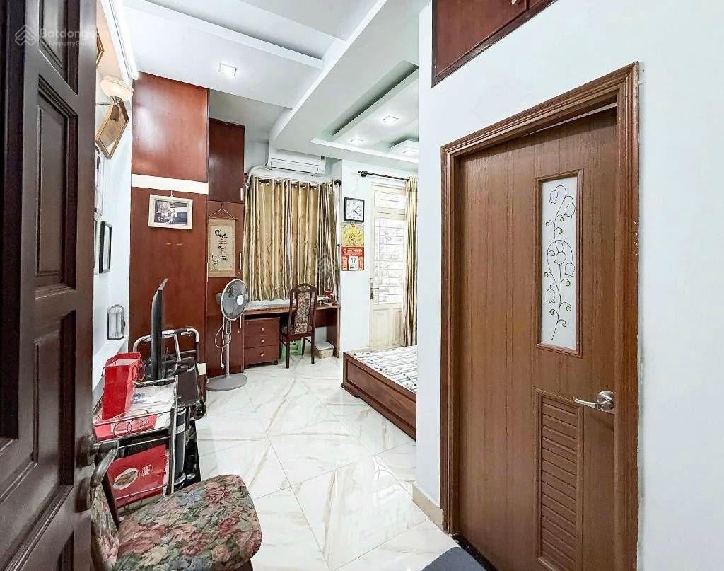 Bán nhà 5 tầng hẻm xe hơi đường cao thắng phường 12 quận 10