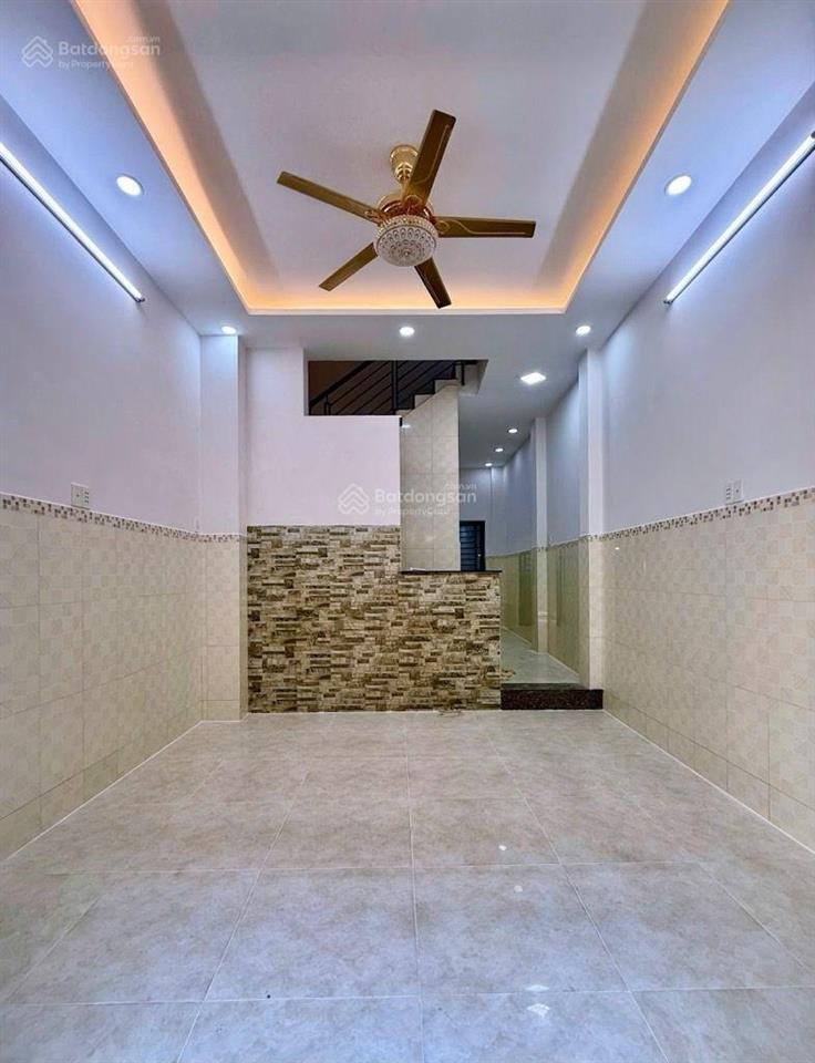 Bán nhà 4 tầng btct đường phạm văn chí phường 7 quận 6
