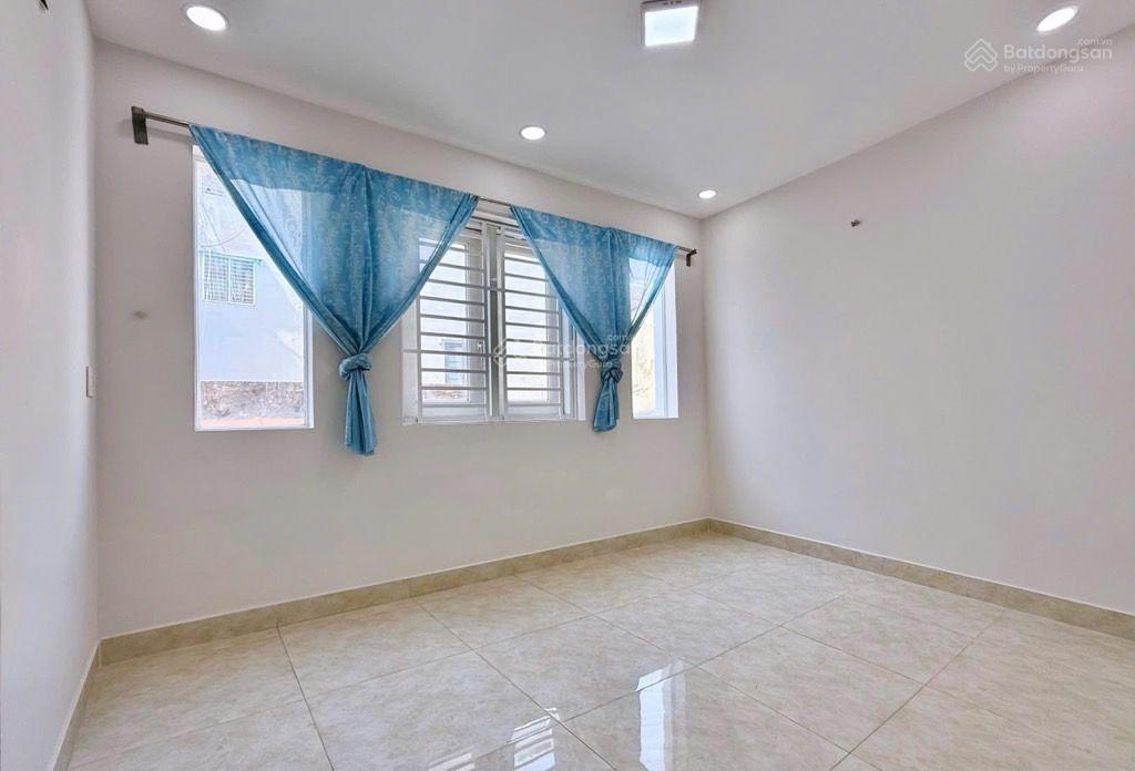 Bán nhà 4 tầng btct đường phạm văn chí phường 7 quận 6