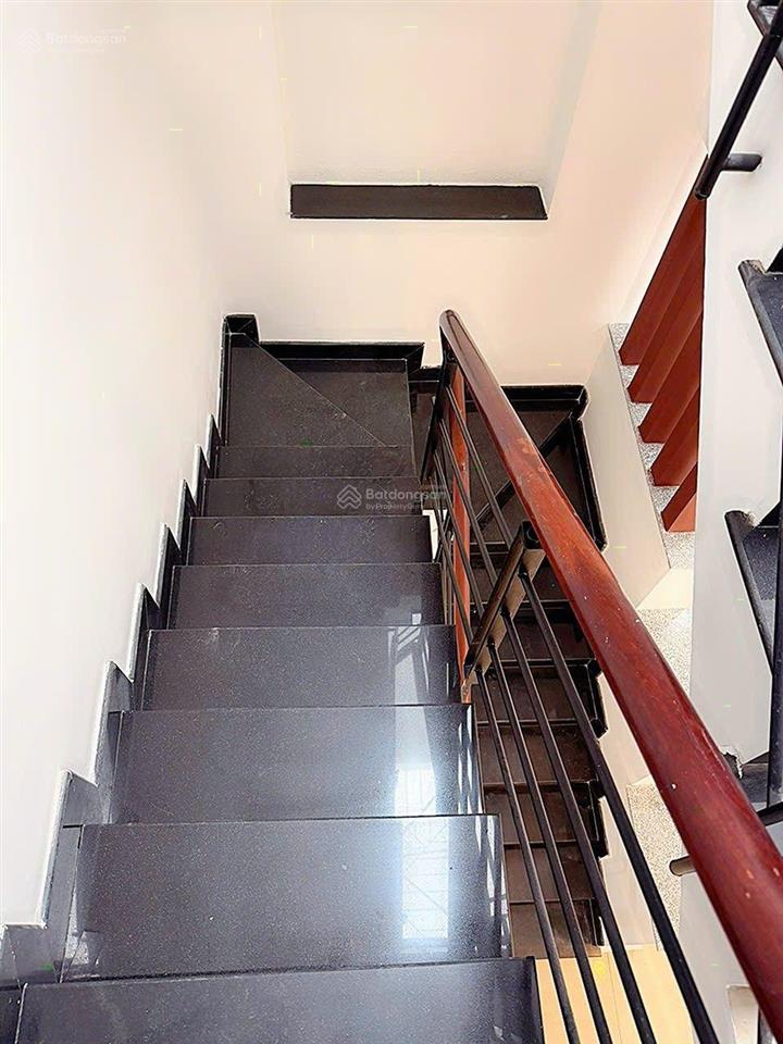 Bán nhà 3 tầng btct đường lạc long quân phường 5 quận 11