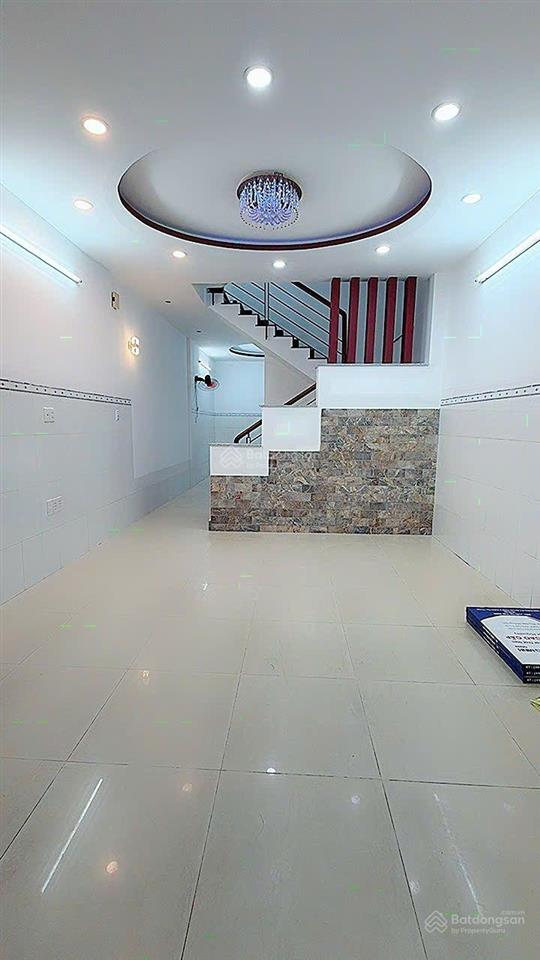 Bán nhà 3 tầng btct đường lạc long quân phường 5 quận 11