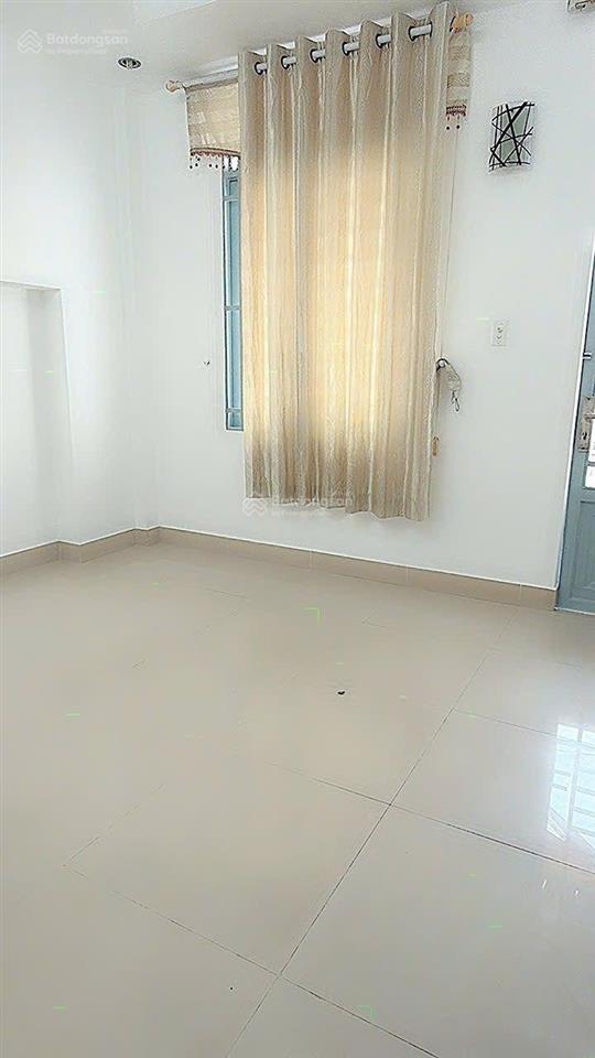 Bán nhà 3 tầng btct đường lạc long quân phường 5 quận 11