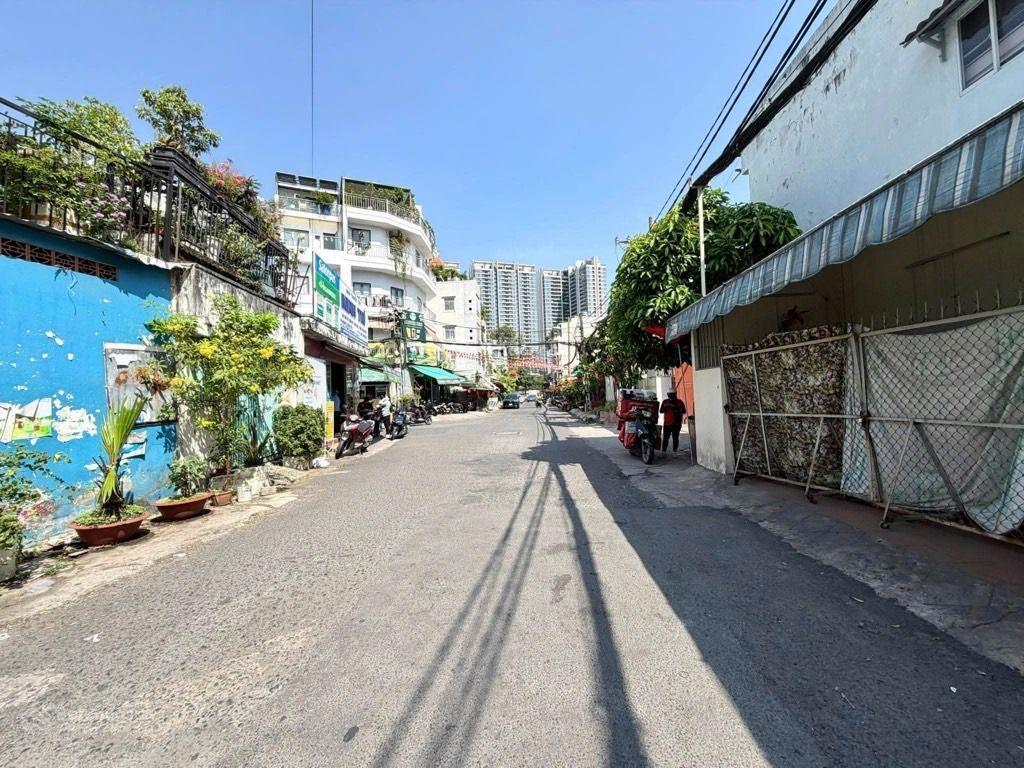 Bán nhà 4 tầng btct đường tô hiến thành phường diên hồng quận 10
