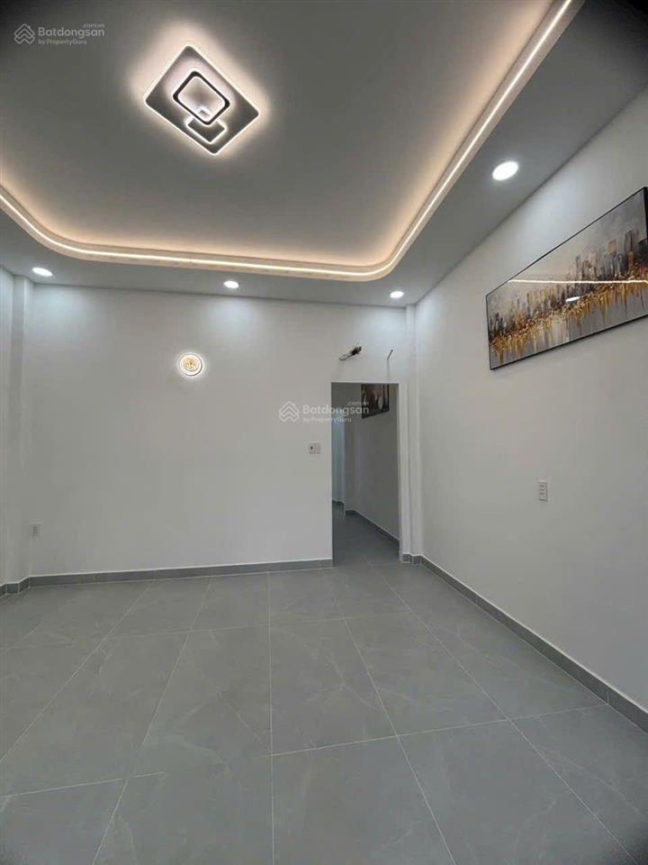Bán nhà mới 2 tầng 3pn đường 100 bình thới phường 14 quận 11