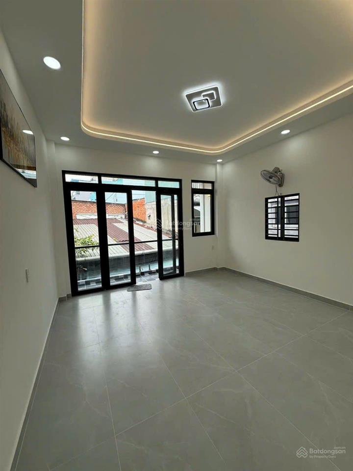 Bán nhà mới 2 tầng 3pn đường 100 bình thới phường 14 quận 11