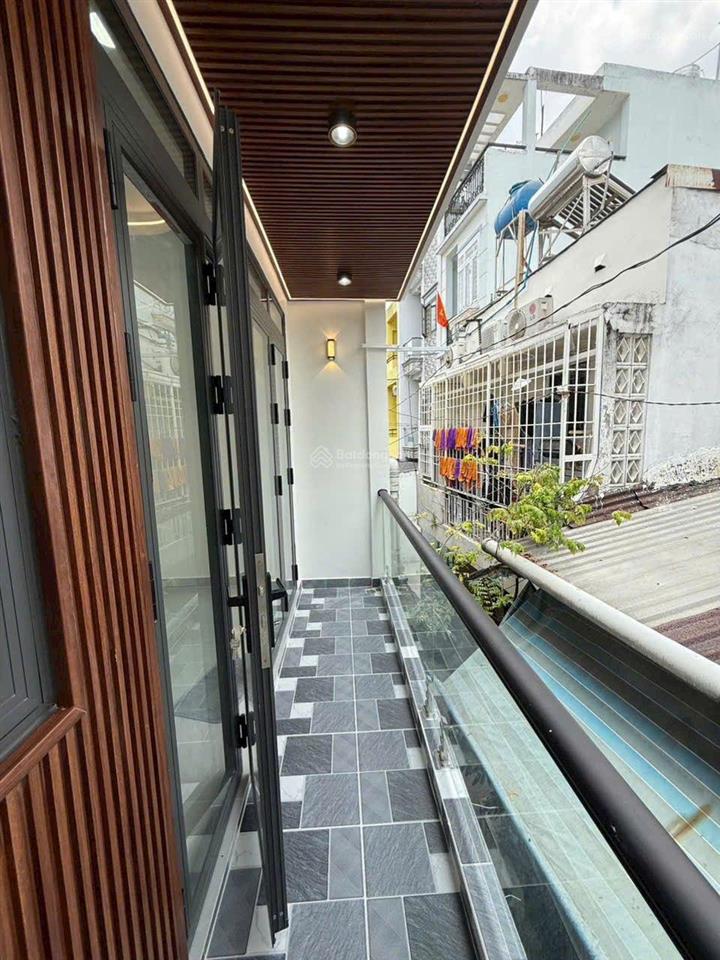 Bán nhà mới 2 tầng 3pn đường 100 bình thới phường 14 quận 11