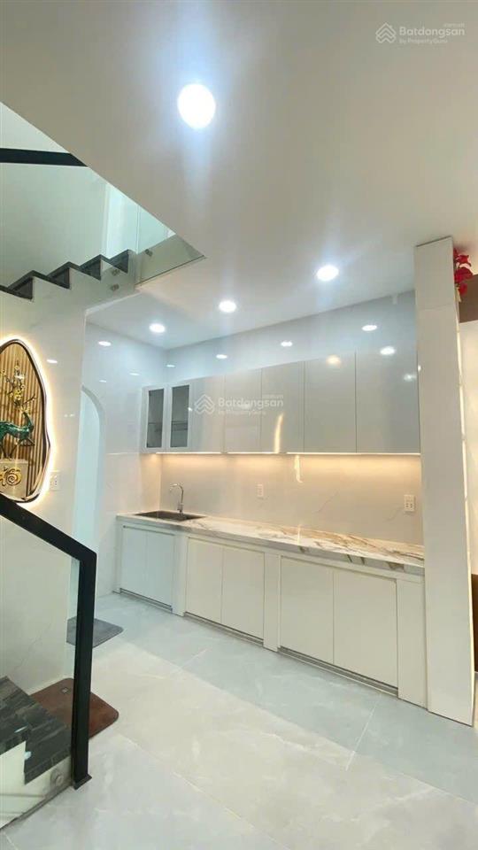 Bán nhà mới 2 tầng 3pn đường 100 bình thới phường 14 quận 11