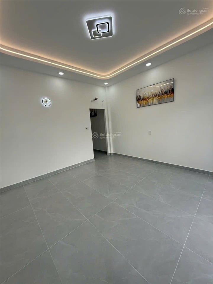 Bán nhà mới 2 tầng 3pn đường 100 bình thới phường 14 quận 11