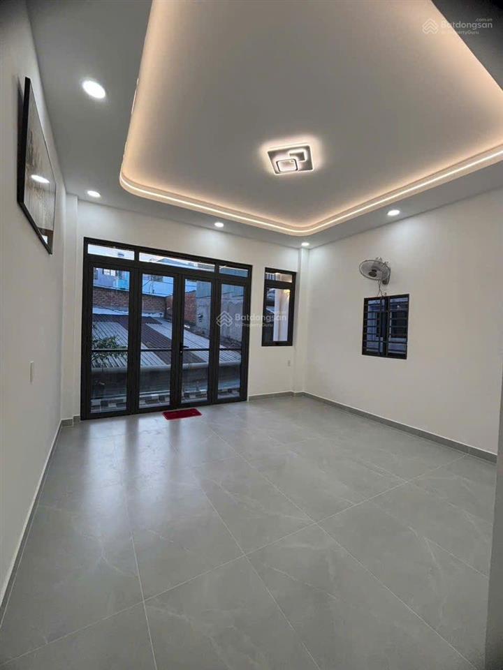 Bán nhà mới 2 tầng 3pn đường 100 bình thới phường 14 quận 11
