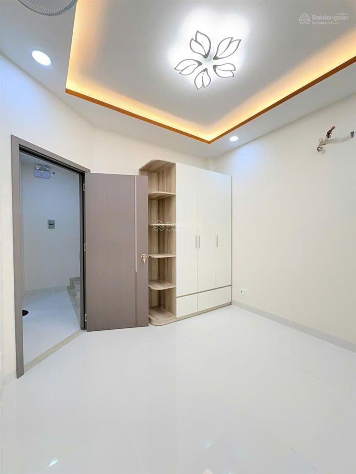 Bán nhà 4 tầng btct sát mặt tiền đường trần tấn phường tân sơn nhì