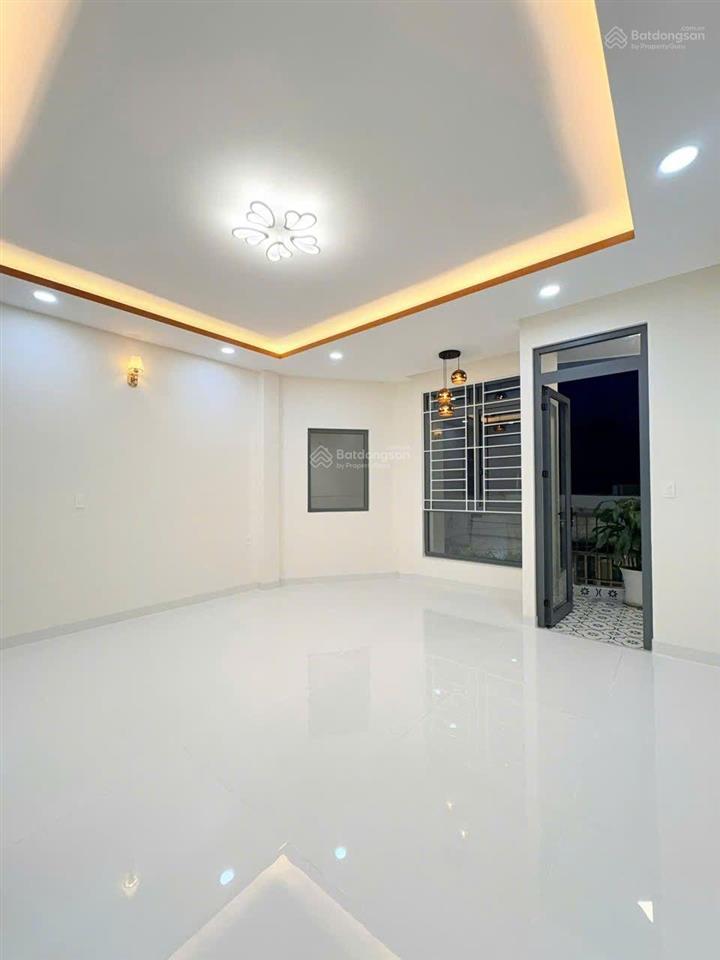 Bán nhà 4 tầng btct sát mặt tiền đường trần tấn phường tân sơn nhì