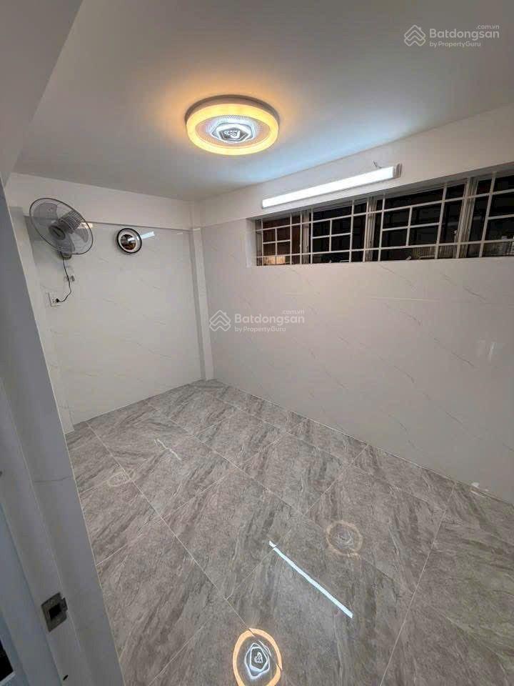 Bán căn chung cư tầng trệt mặt tiền đường tân thành phường minh phụng quận 11
