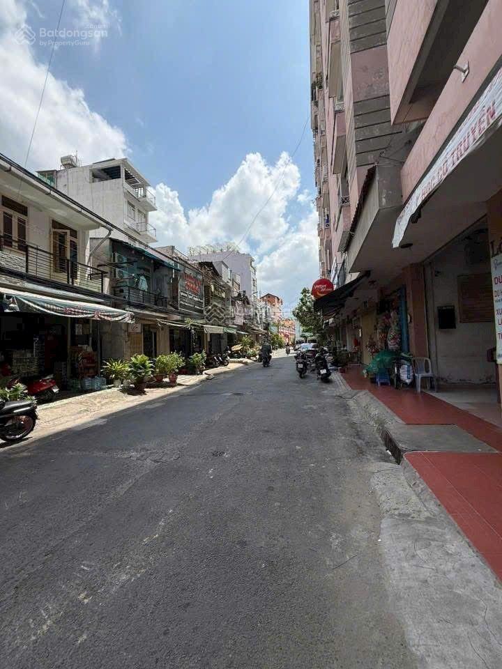 Bán căn chung cư tầng trệt mặt tiền đường tân thành phường minh phụng quận 11