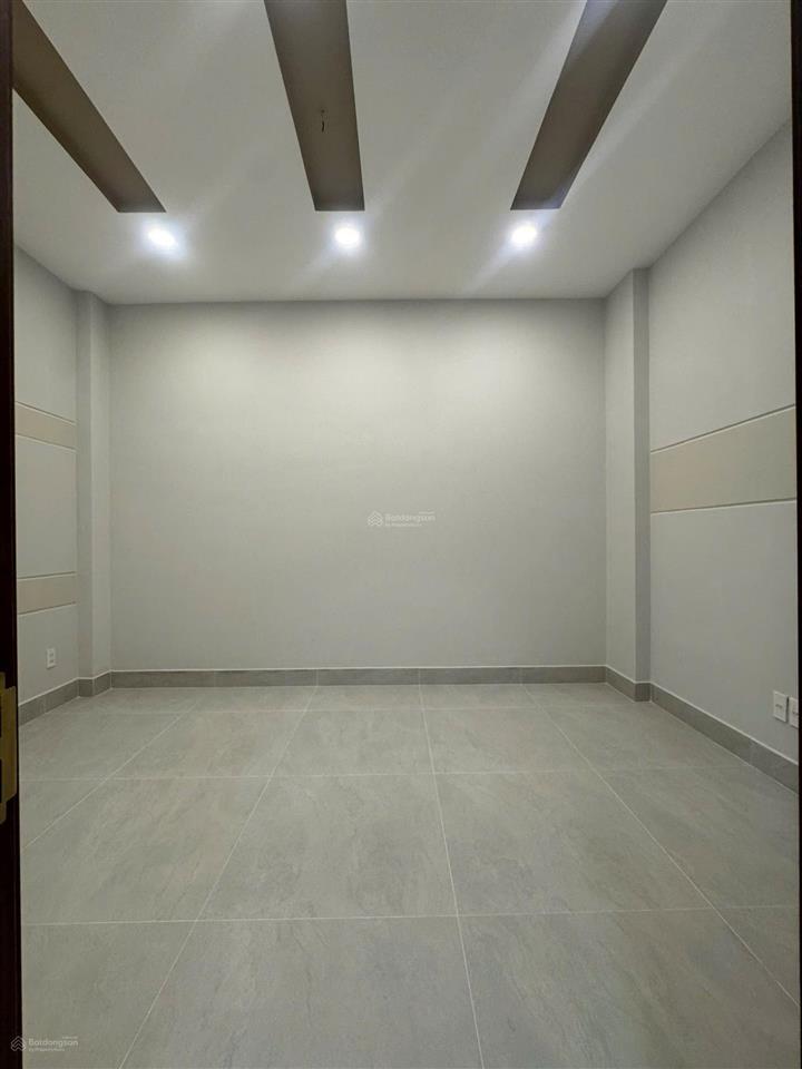 Nhà đẹp hẻm xe hơi 10m  3 tầng đường mai xuân thưởng phường bình tiên quận 6
