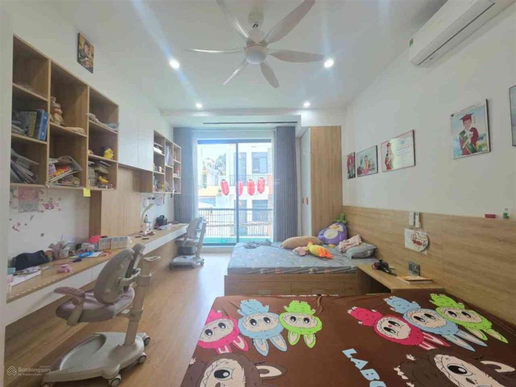 Bán nhà 3 tầng btct đường lạc long quân phường 5 quận 11
