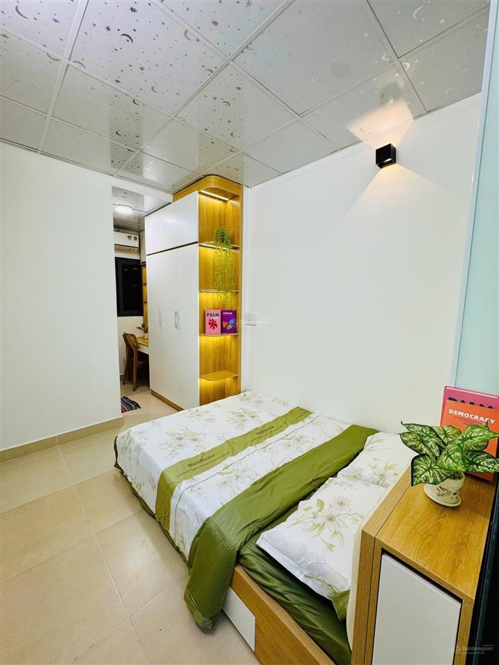Bán nhà 2 tầng hẻm xe hơi đường ba tháng hai phường 14 quận 10