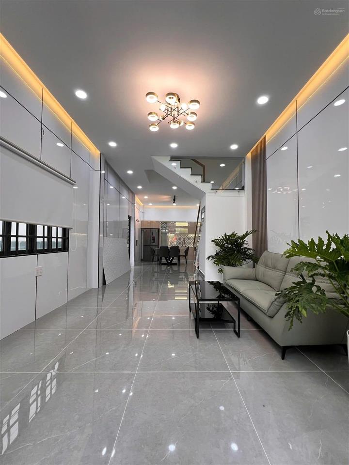 Bán nhà 4 tầng hẻm xe hơi đường tô hiệu phường hiệp tân quận tân phú