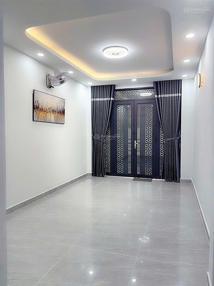 Bán nhà 5 tầng sát mặt tiền đường nguyễn tiểu la phường 8 quận 10