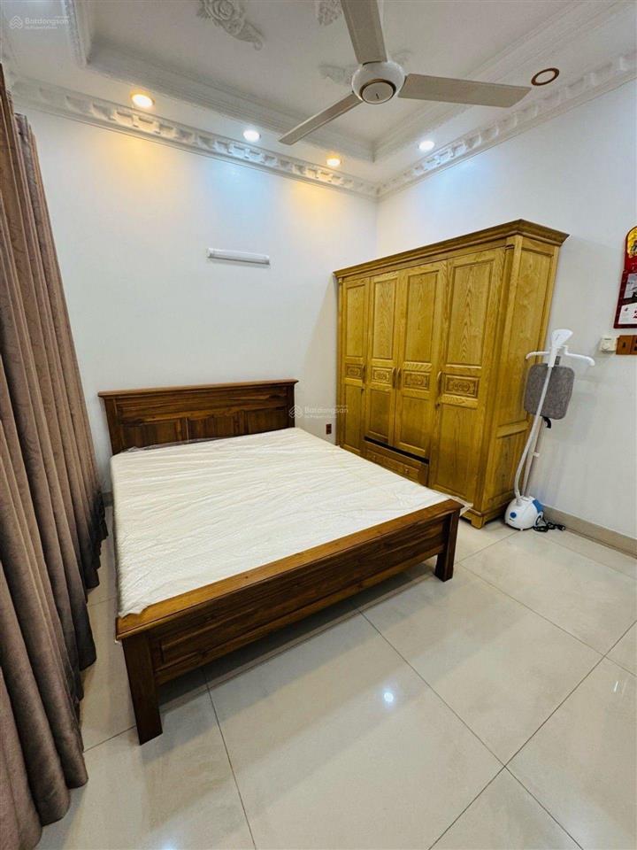 Bán nhà 5 tầng hẻm xe hơi sát mặt tiền đường trần bình trọng, phường 2, quận 5