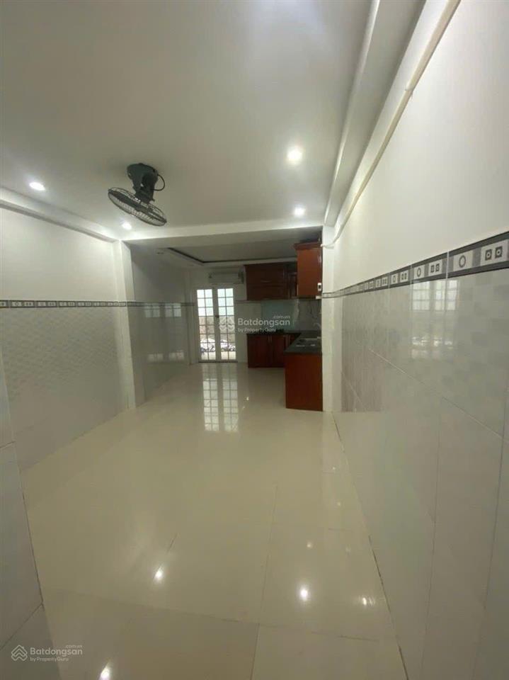 Bán nhà 4 tầng btct đường lê thị bạch cát, phường 11, quận 11