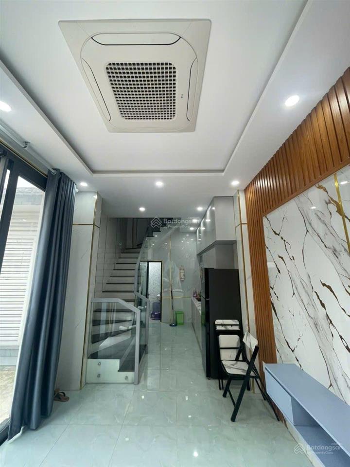 Bán nhà 4 tầng sát mặt tiền đường cao đạt phường 1 quận 5