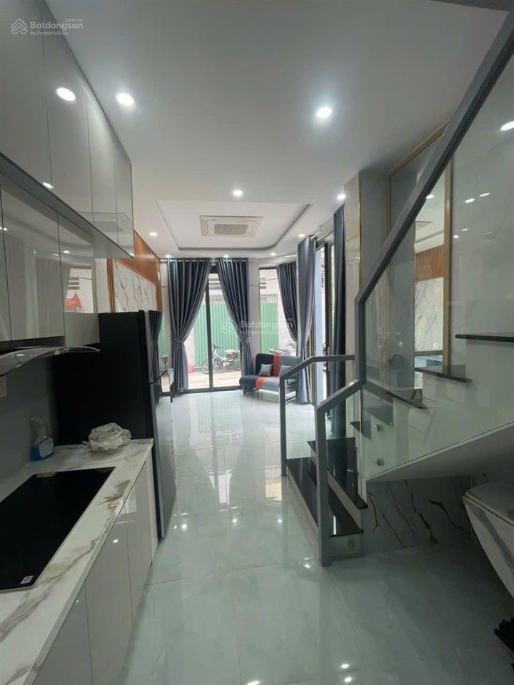 Bán nhà 4 tầng sát mặt tiền đường cao đạt phường 1 quận 5