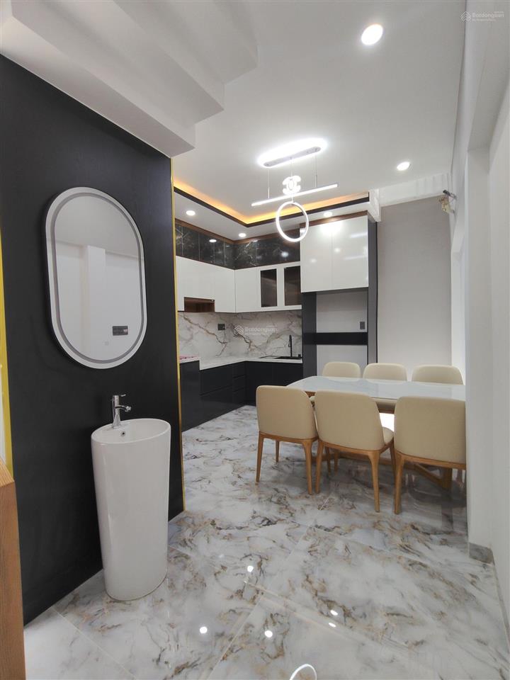 Bán nhà hẻm xe hơi 2 tầng đầy đủ nội thất đường nguyễn văn yến quận tân phú