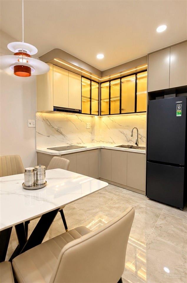 Bán nhà mới xây 3 tầng đủ nội thất đường thành thái phường diên hồng