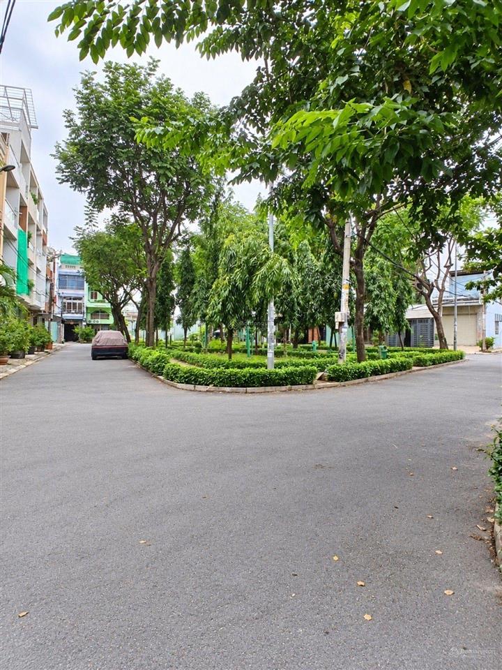 Bán nhà 4 tầng hẻm xe hơi đường lũy bán bích, phường tân thới hòa, quận tân phú