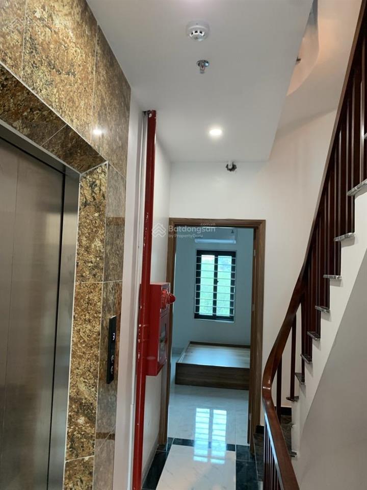 Bán ccmn phú diễn  dt 40m2  6 tầng thang máy  pccc đủ  dòng tiền~40/tháng