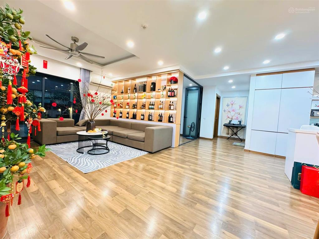 Duy nhất! cho thuê vào ở ngay căn pn 104m2 full nt đẹp gold mark city,  e. thắng 24/7 0988 415 ***