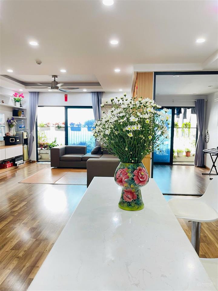 Duy nhất! cho thuê vào ở ngay căn pn 104m2 full nt đẹp gold mark city,  e. thắng 24/7 0988 415 ***