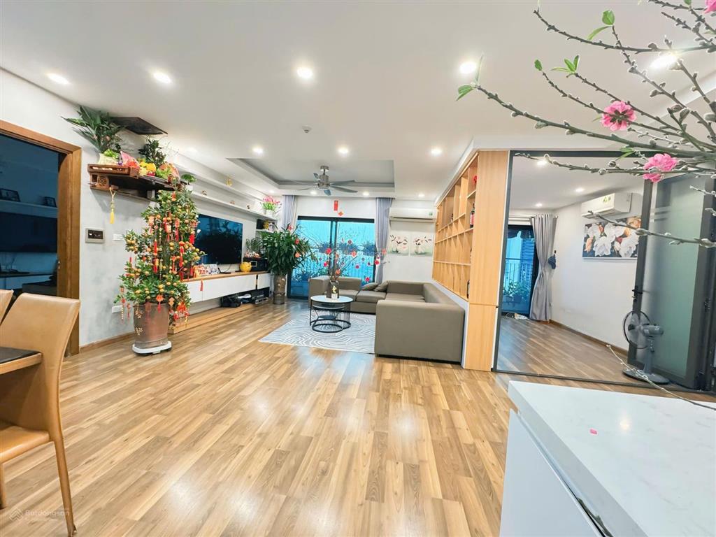 Duy nhất! cho thuê vào ở ngay căn pn 104m2 full nt đẹp gold mark city,  e. thắng 24/7 0988 415 ***