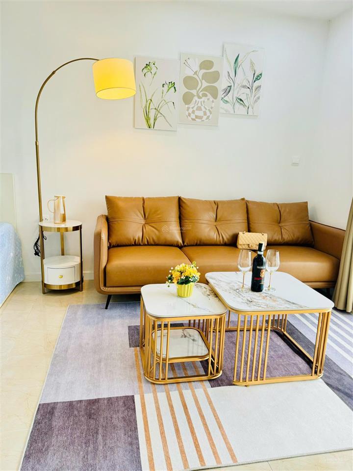 Cần cho thuê căn studio ở ngay full nt đẳng cấp ks 5* tại vinhome green bay,  24/7  0988 415 ***