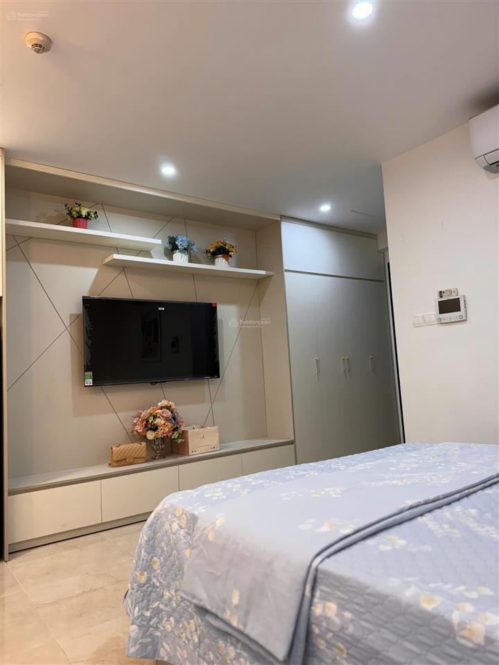 Cần cho thuê căn studio ở ngay full nt đẳng cấp ks 5* tại vinhome green bay,  24/7  0988 415 ***