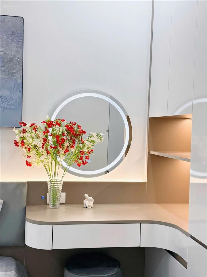 Giá giảm sốc! căn 2 ngủ full nội thất siêu đẹp cc goldmark, giá 6,3 tỷ.  em thắng 0988 415 ***