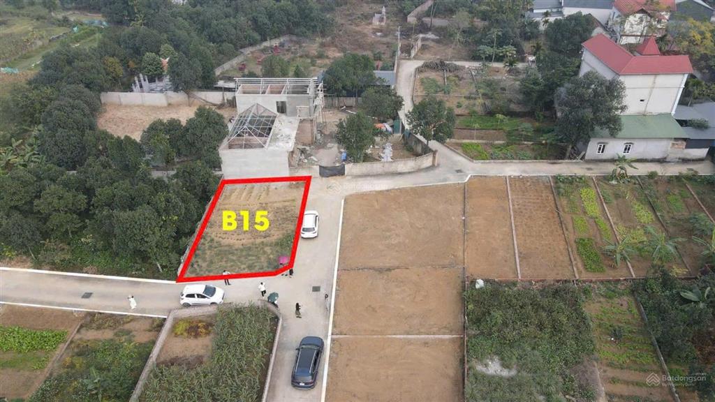 Gia đình còn 1 lô đất thổ cư sát đh fpt hoà lạc, hà nội. 0968 198 ***