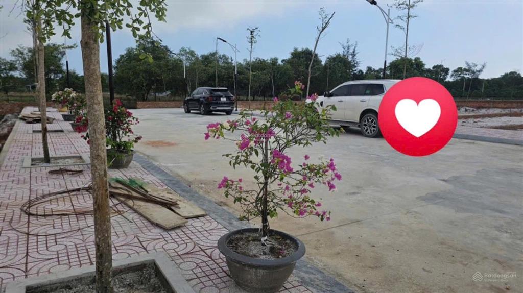 Nhỉnh 555tr cho lô đất 168m2 full thổ cư mặt tiền 6m đường trước đất và cảnh quan đẹp như này