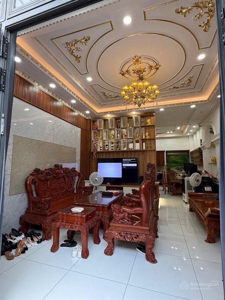 Bán nhà 4 tầng bông sao ngang 5m nở hậu, tặng nội thất lung linh, hoàn công đủ