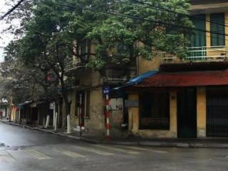 Shop mặt phố châu long  bán gì cũng đắt vị trí trung tâm ba đình, lưu lượng người qua lại cực lớn