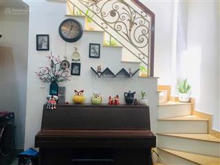 Mặt tiền đẹp bùi thị xuân  2 tầng  ngang 4m  nhỉnh 5 tỷ